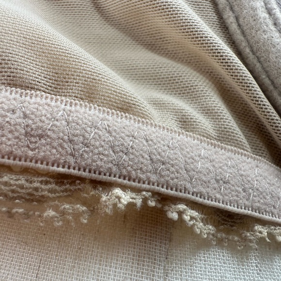 Natori Nude Front Clasp Racerback lacy bra 34DDD - Picture 14 of 14